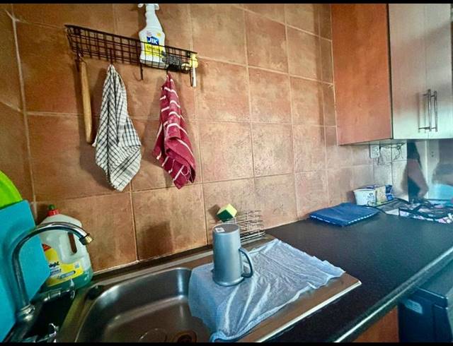 2 BEDROOM HOUSE FOR SALE IN VANDERBIJLPARK CW 5